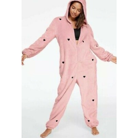 PINK Victoria's Secret Other - VS Pink fuzzy onesie